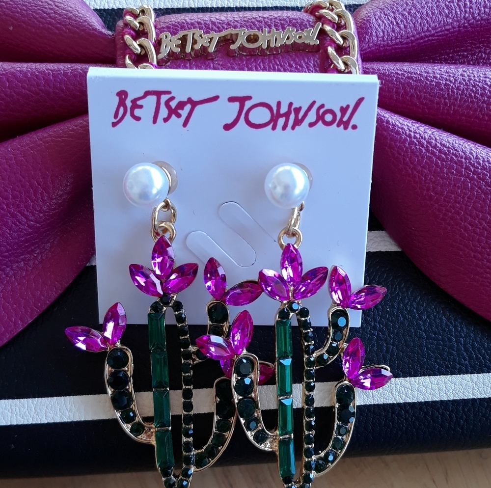 Betsey J. Cactus Earrings, NWOT